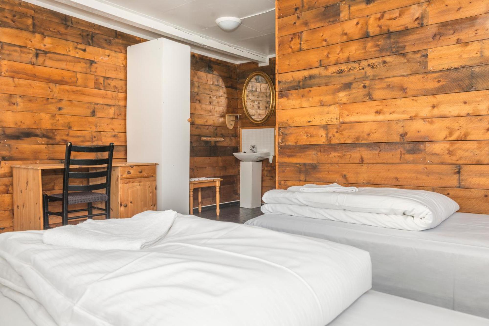 Statsbuene I Kabelvag Hotel Ngoại thất bức ảnh